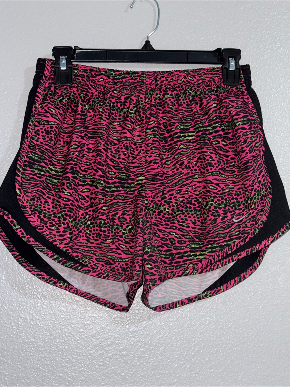 Nike dri fit Women's Hot Pink & Black Animal Print Athletic Shorts